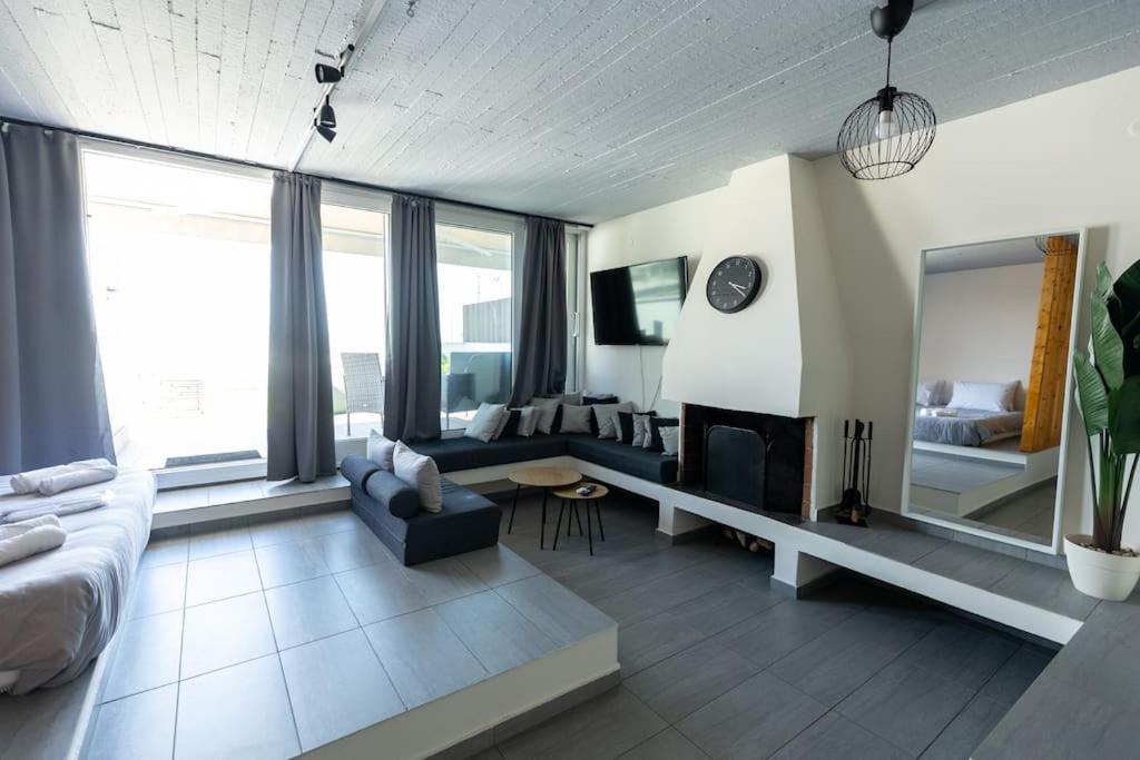 Deko Penthouse Suite Thessaloníki Eksteriør bilde